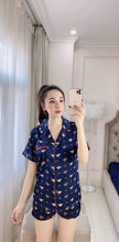 Load image into Gallery viewer, Set Lụa Cao cấp quãng châu ( tay ngắn)